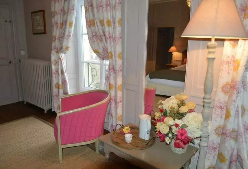 Aamiaismajoitus (B&B) Ferme De La Vallière