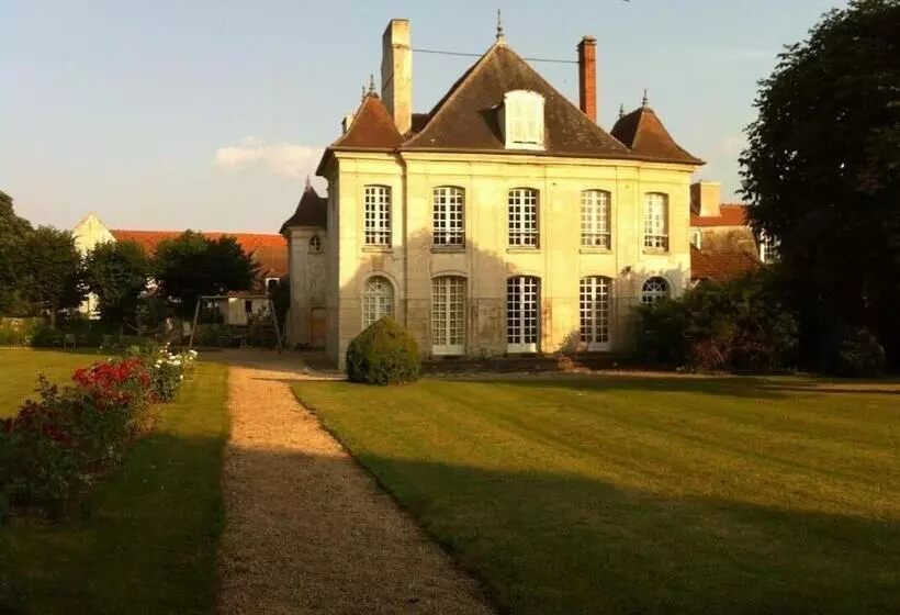 Aamiaismajoitus (B&B) Ferme De La Vallière
