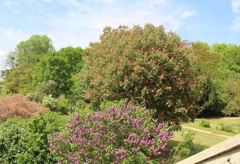 Aamiaismajoitus (B&B) Ferme De La Vallière
