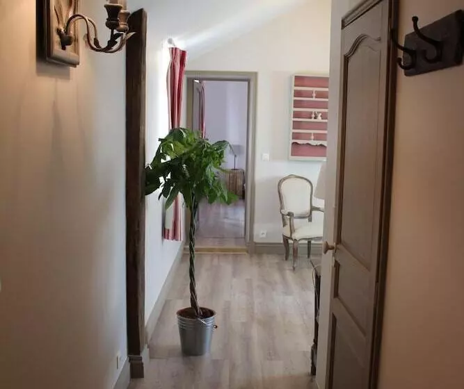 Aamiaismajoitus (B&B) Ferme De La Vallière