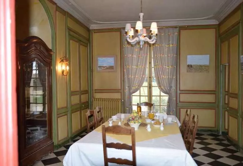 Aamiaismajoitus (B&B) Ferme De La Vallière