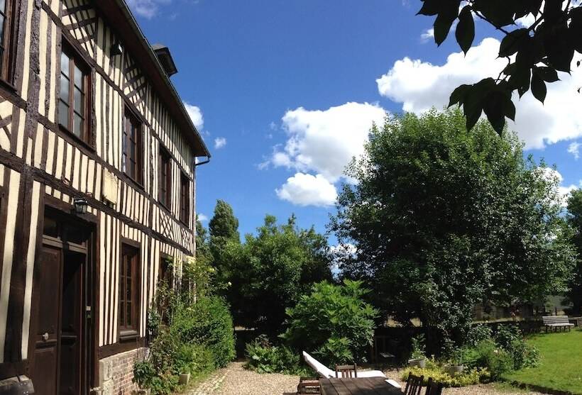 צימר Le Petit Manoir De La Vernelle