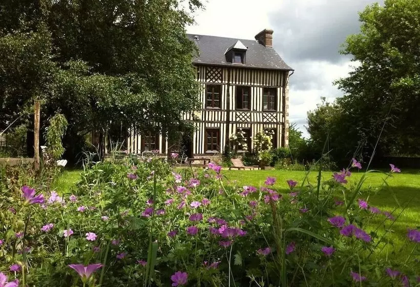 ベッドアンドブレックファースト Le Petit Manoir De La Vernelle