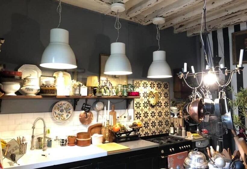 צימר Maison D'hôtes Les Volets Verts Et Sa Brocante