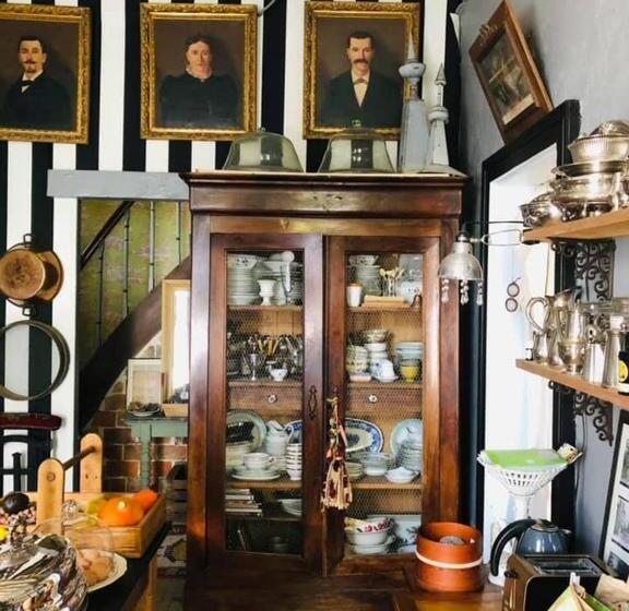 צימר Maison D'hôtes Les Volets Verts Et Sa Brocante