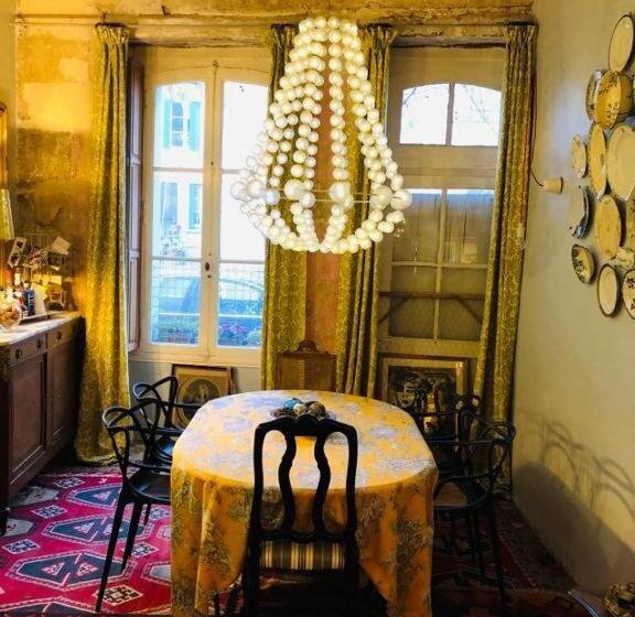 צימר Maison D'hôtes Les Volets Verts Et Sa Brocante