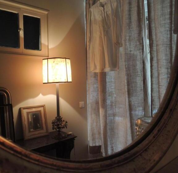 צימר Maison D'hôtes Les Volets Verts Et Sa Brocante