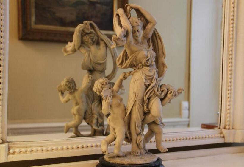 مبيت وإفطار Sainte Hélène Chambres D Hôtes & Appartement