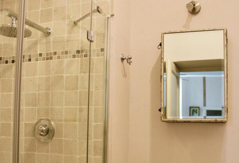 مبيت وإفطار Sainte Hélène Chambres D Hôtes & Appartement