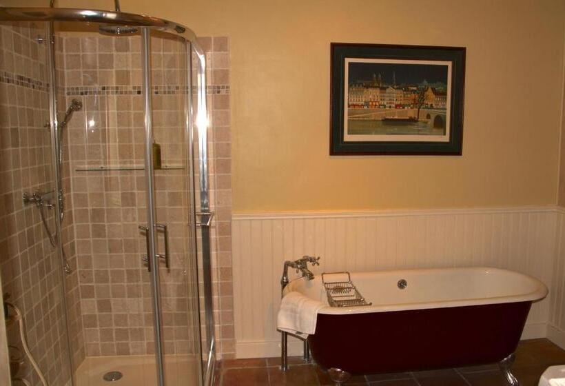 مبيت وإفطار Sainte Hélène Chambres D Hôtes & Appartement