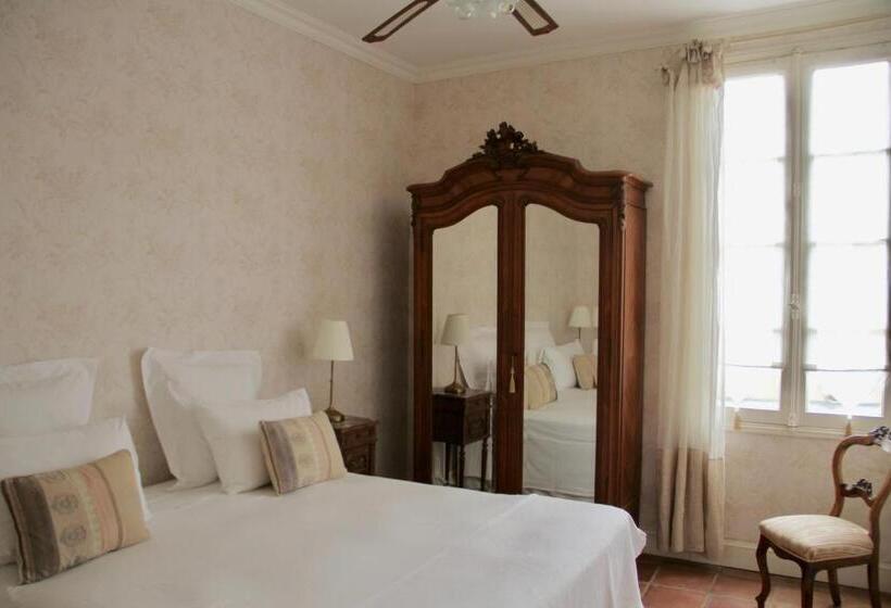 مبيت وإفطار Sainte Hélène Chambres D Hôtes & Appartement