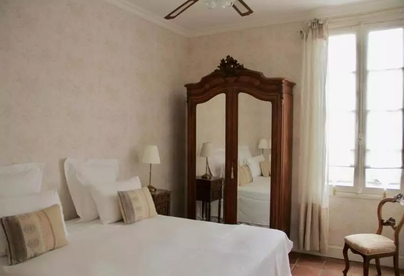 ベッドアンドブレックファースト Sainte Hélène Chambres D Hôtes & Appartement