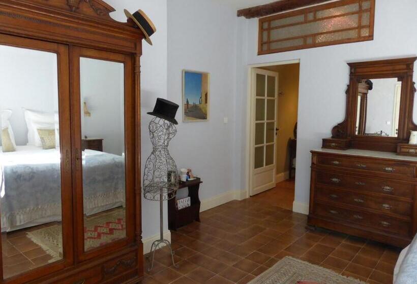 مبيت وإفطار Sainte Hélène Chambres D Hôtes & Appartement