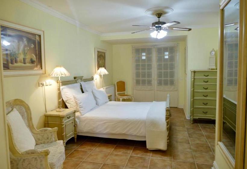 مبيت وإفطار Sainte Hélène Chambres D Hôtes & Appartement