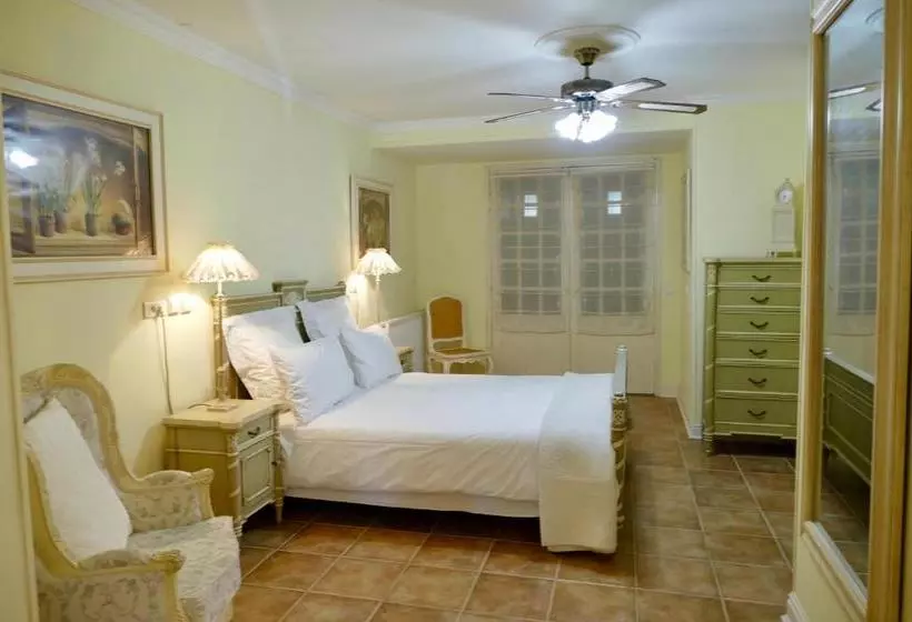 ベッドアンドブレックファースト Sainte Hélène Chambres D Hôtes & Appartement