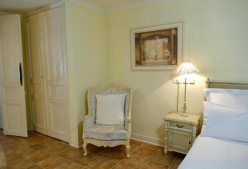 مبيت وإفطار Sainte Hélène Chambres D Hôtes & Appartement