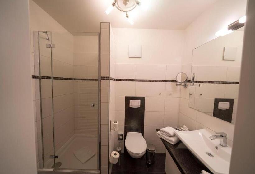 فندق & Café Strandeck