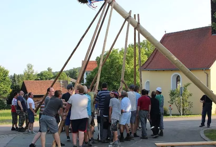 Hotelli Zur Waldesruh