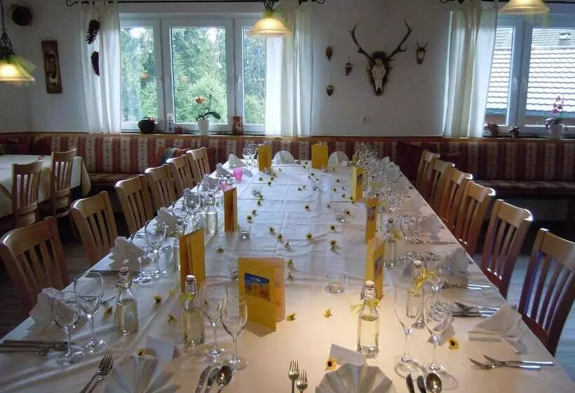 Hotelli Klosterweiherhof
