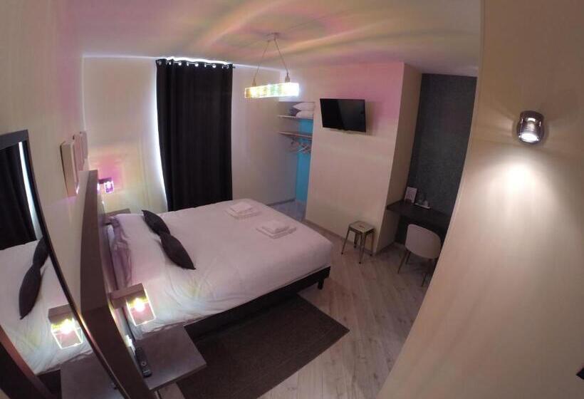 Отель Logis Hôtel & Restaurant Le Cadet De Gascogne