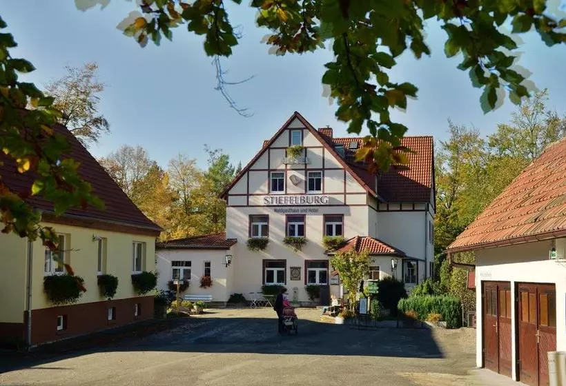 ホテル Stiefelburg Der Berghof