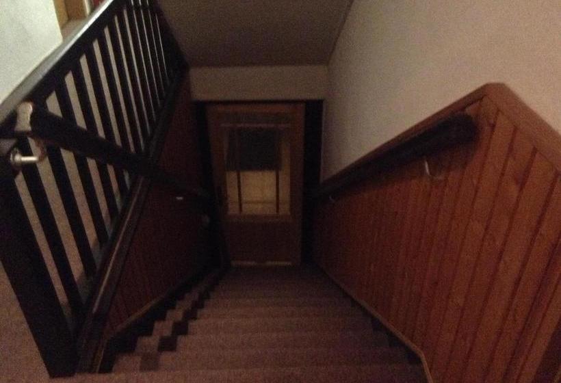 酒店 Zinnwaldshtubl