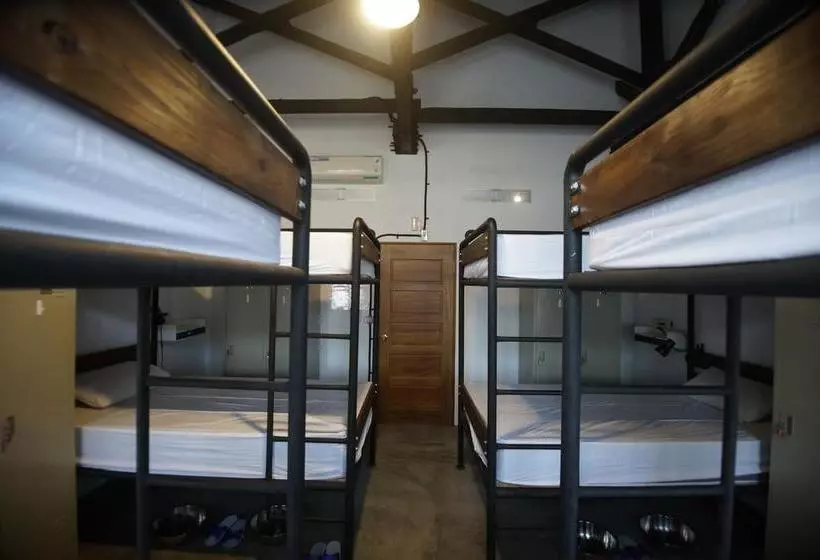 Pisces Youth Hostel