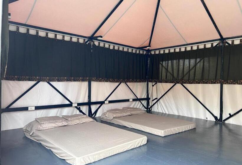 Hospedaria Camp Backpackers Port Barton