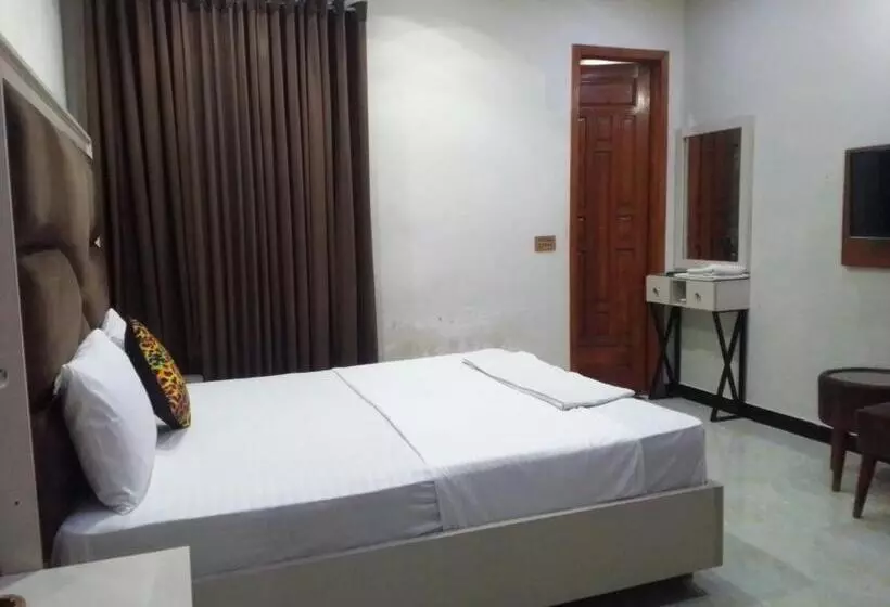هاستل Dove Inn Hotel Wahdat Road