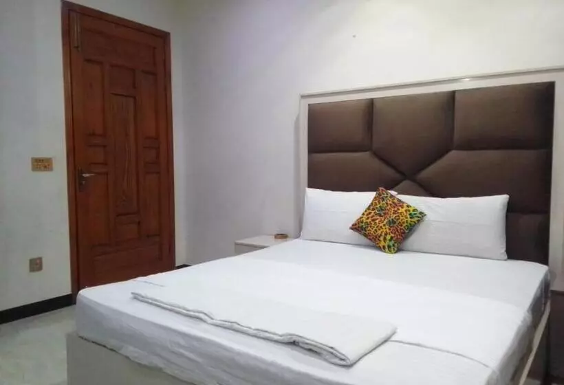 هاستل Dove Inn Hotel Wahdat Road