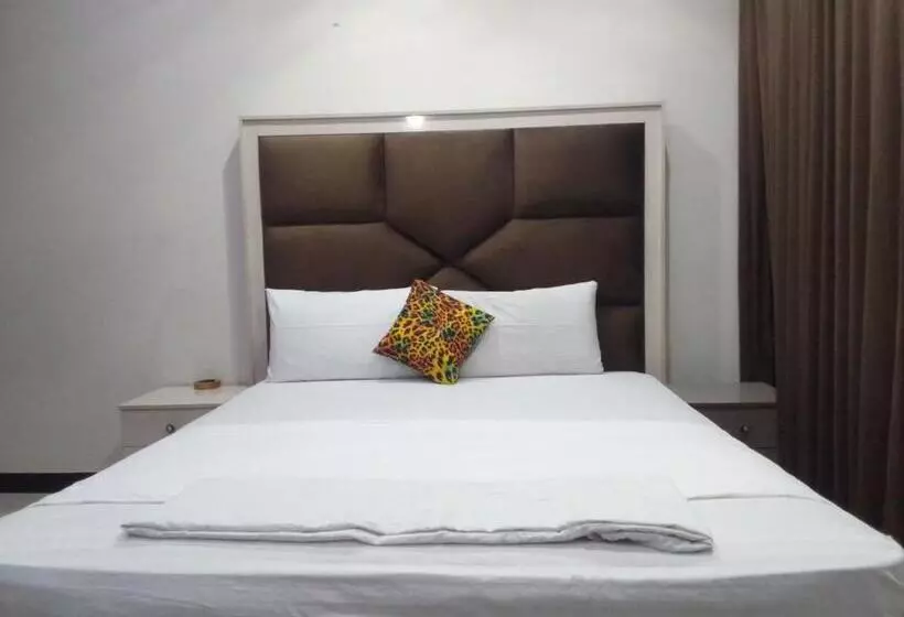 هاستل Dove Inn Hotel Wahdat Road