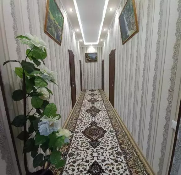 هاستل Yusuf Gold House