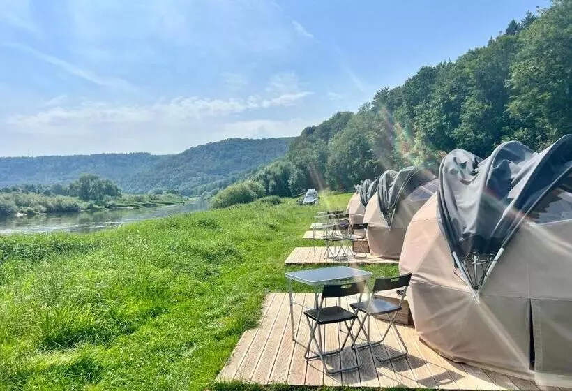 Aamiaismajoitus (B&B) Stern Kuppelzelt