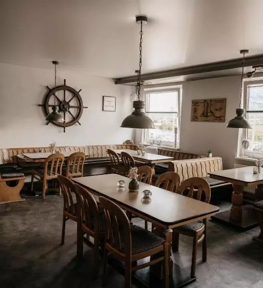 Aamiaismajoitus (B&B) Stern Kuppelzelt