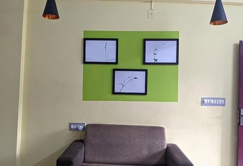 Hôtel Fabexpress Aabriz Residency