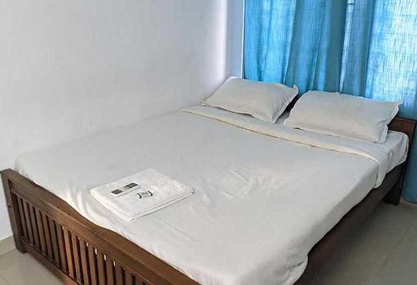 Hôtel Fabexpress Aabriz Residency