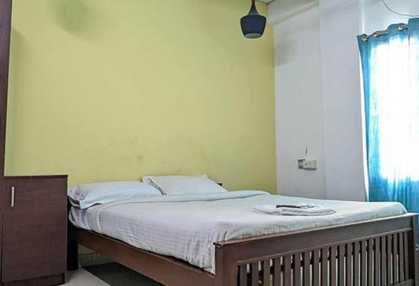 Hôtel Fabexpress Aabriz Residency