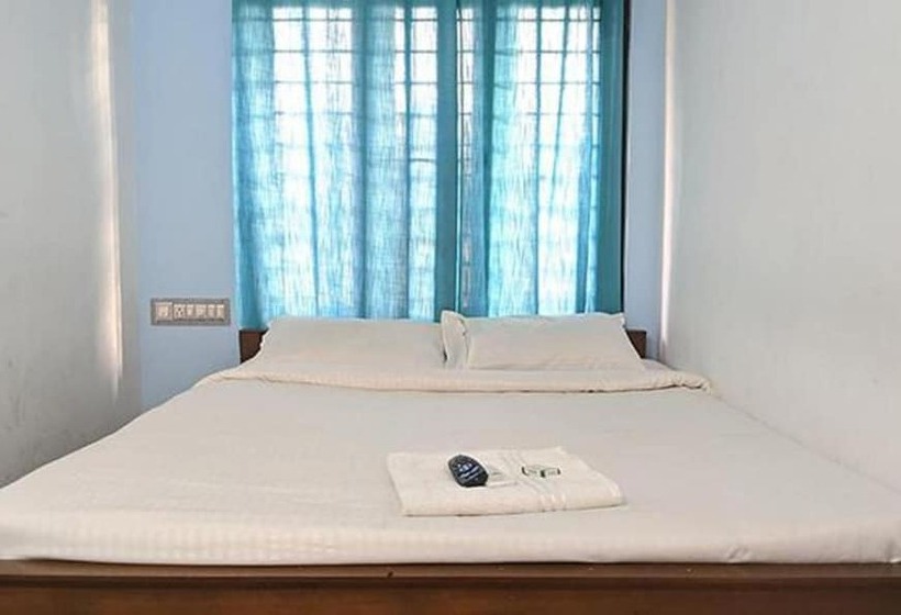 Hôtel Fabexpress Aabriz Residency