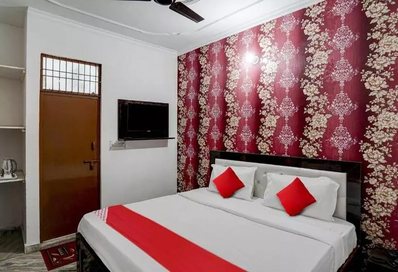 Hotelli Flagship The Royal Guest House