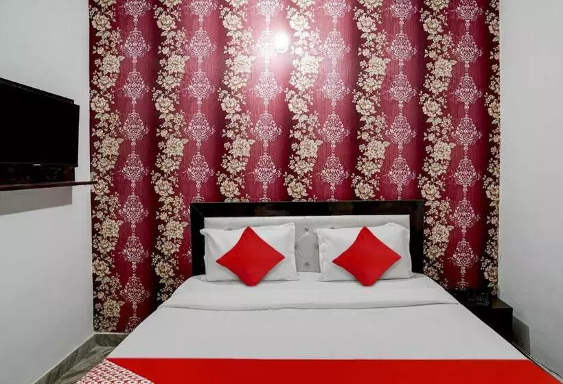 Hotelli Flagship The Royal Guest House