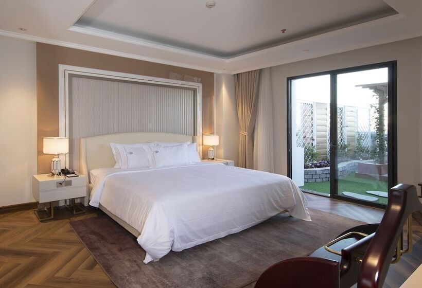 هتل Merperle Dalat