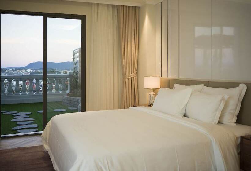 هتل Merperle Dalat