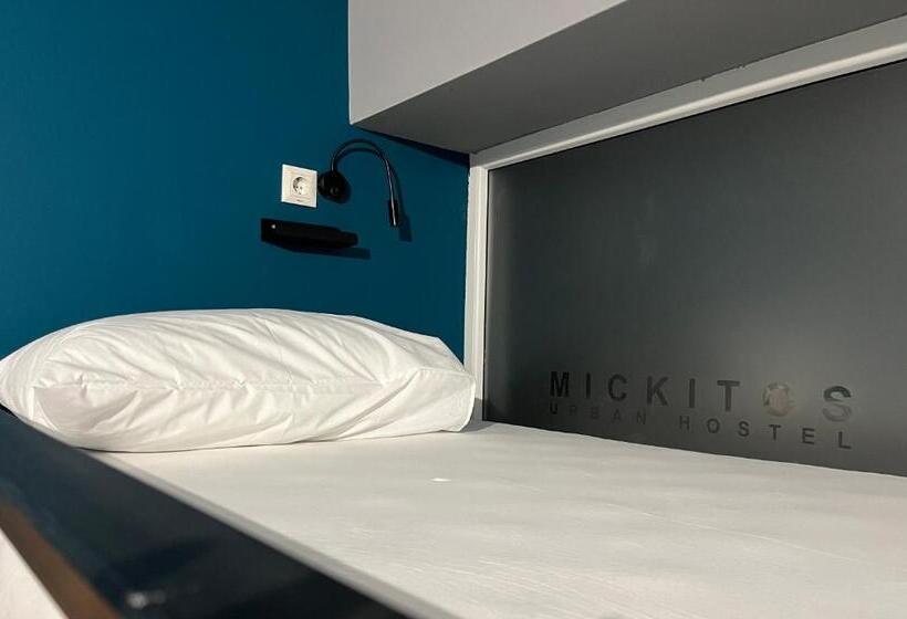 Mickitos Urban Hostel