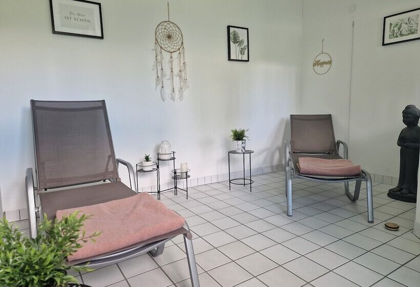 モーテル Green Night