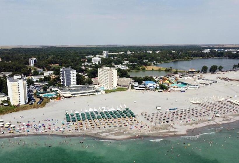 Пансион Apartamente Liliacul