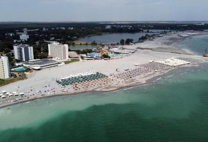 Пансион Apartamente Liliacul