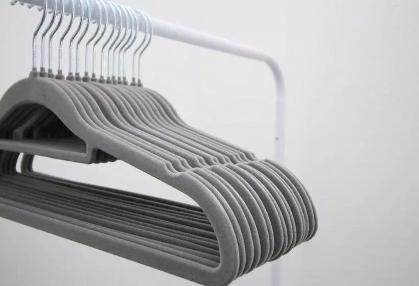 پانسیون Bristol Street | Cohost Partners