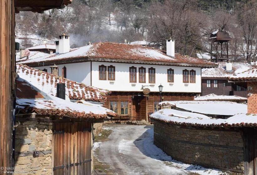 ペンション Guest House Dimcho Kehaia S Cafe