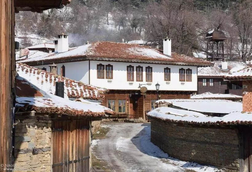 Majatalo Guest House Dimcho Kehaia S Cafe