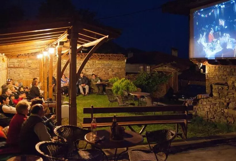 Majatalo Guest House Dimcho Kehaia S Cafe